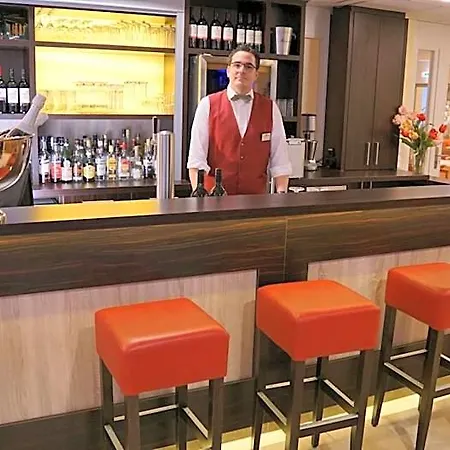 Hotel Aura *